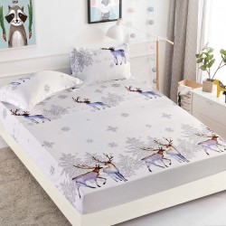 Set Cearșaf cu Elastic din Bumbac Finet 180x200 cm + 2 Fețe de Pernă – Crăciun cu Reni și Fulgi de Nea, Alb, LTC-049