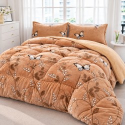 Pilotă Cocolino cu Blană 200x230 cm + 2 Fețe de Pernă – Model Pene Elegante, Maro Cappuccino, PDC-122