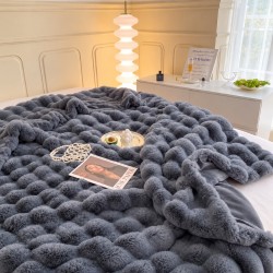 Patura CoCoLiNo Pufoasa din Blanita artificiala de iepure, 200x230 cm, Gri inchis, PCI-018