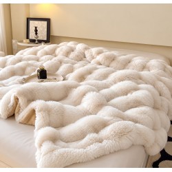 Pătură Cocolino Pufoasă din Blăniță Artificială de Iepure 200x230 cm – Model Maro Cappuccino, PCI-074