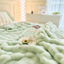 Patura CoCoLiNo Pufoasa din Blanita artificiala de iepure, 200x230 cm, Verde, PCI-015