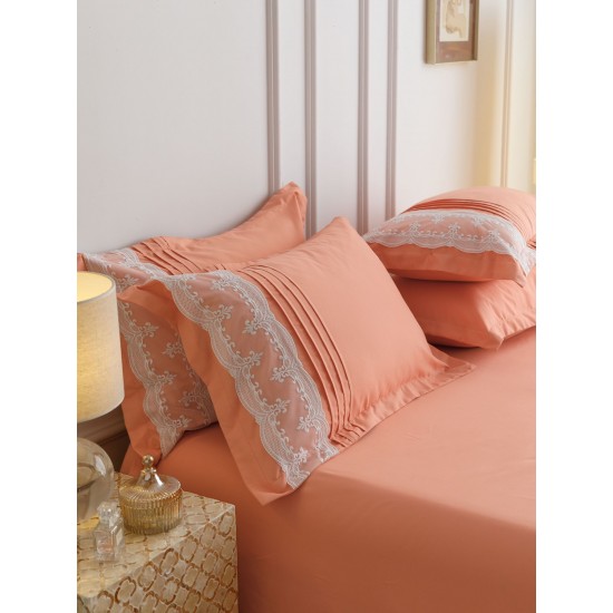 Lenjerie pat dublu finet 6 piese cu pliuri, inimioare și broderie-somon, LIB-033 Lenjerii cu Pliuri