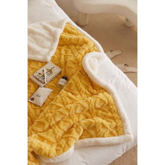 Patura Cocolino cu Blanita, Model Tricotat, Pat 2 Persoane, 200x230 cm, Galben, PCT-006 Patura cu Blanita tip Tricotaj