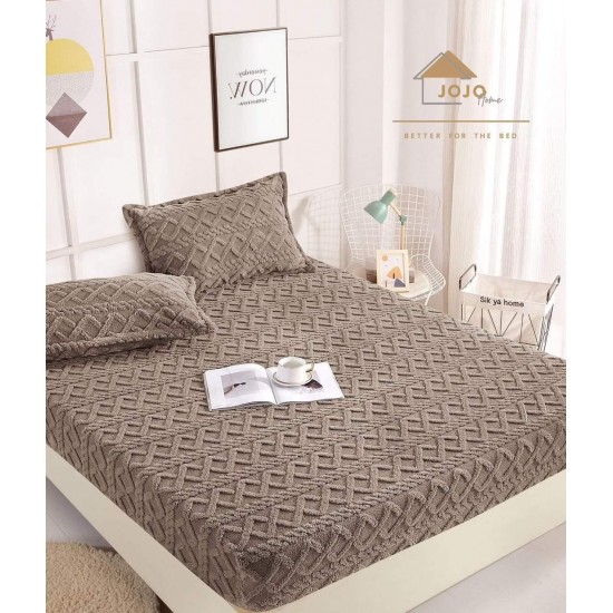 Husa de Pat cu Elastic si 2 Fete de Perna, CoCoLiNo, 180x200x25cm, model Tricotat, Maro, HCT-011 Huse Cocolino tip Tricoraj