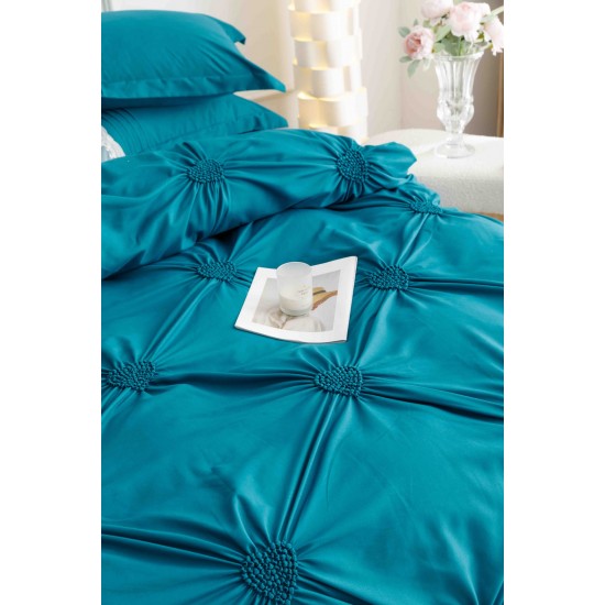 Lenjerie pat dublu finet 6 piese cu pliuri, inimioare și broderie-turcoaz inchis, LIB-019 Lenjerii cu Pliuri